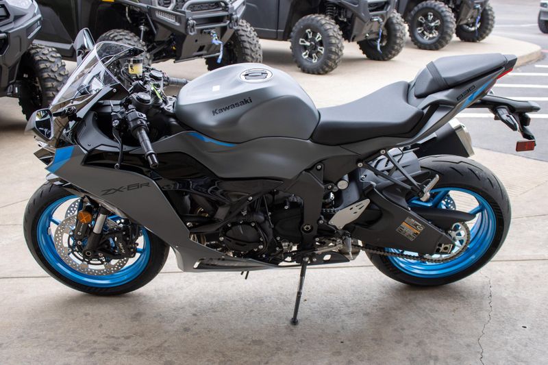NEW 2026 KAWASAKI NINJA ZX-6R ABS Image 6