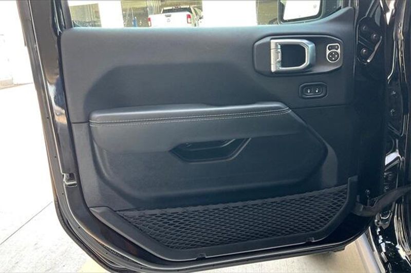 Used 2021 Jeep Wrangler Unlimited RubiconImage 22