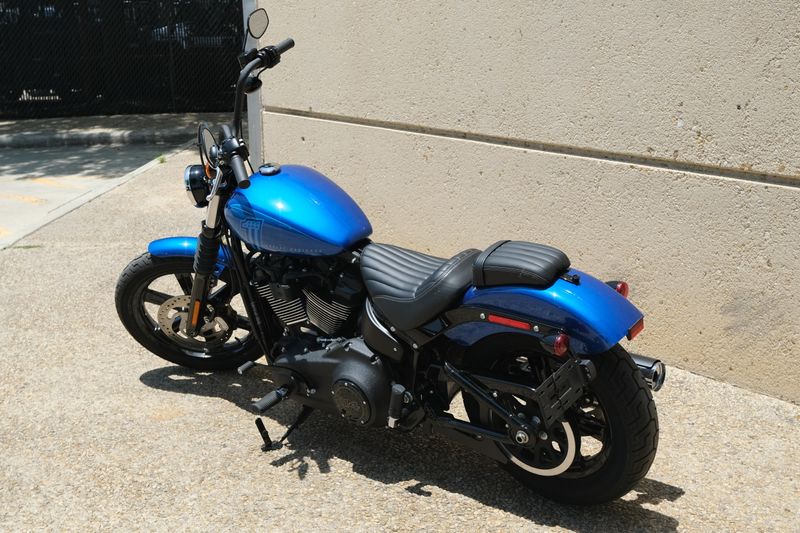 2024 HARLEY SOFTAIL STREET BOB 114 BLUE Image 17