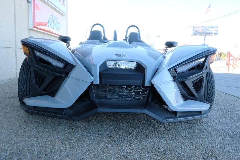 2024 Polaris SLINGSHOT SL AUTODRIVE OCEAN GRAYImage 3