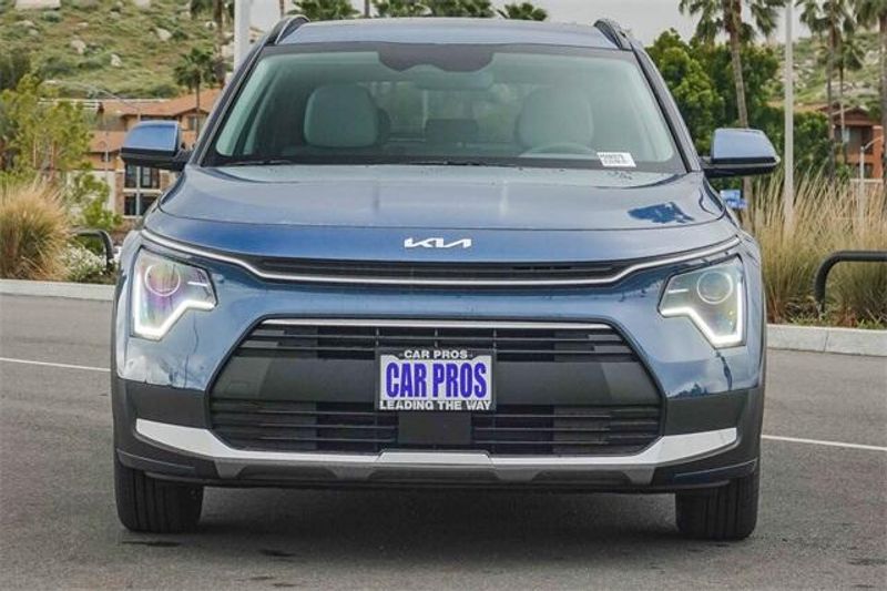 New 2025 Kia Niro EXImage 3