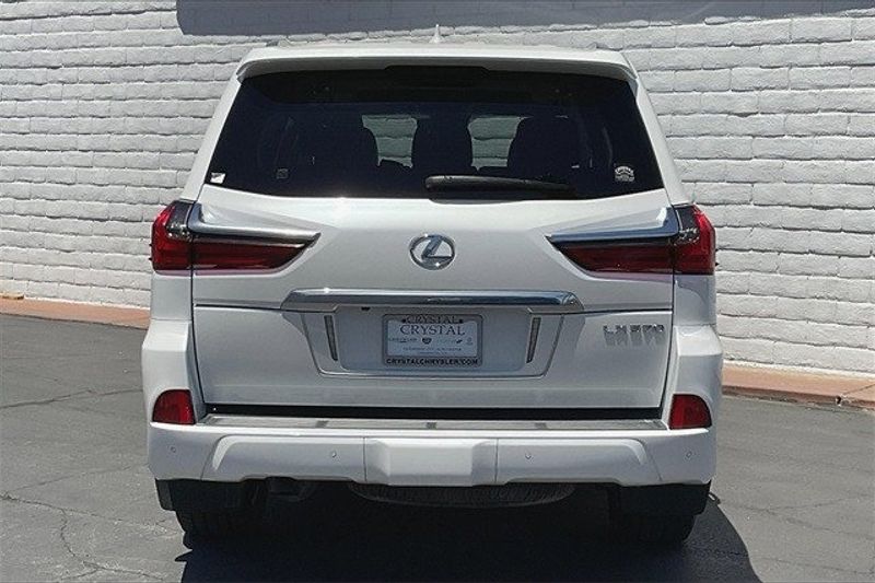 2018 Lexus LX 570 570Image 3