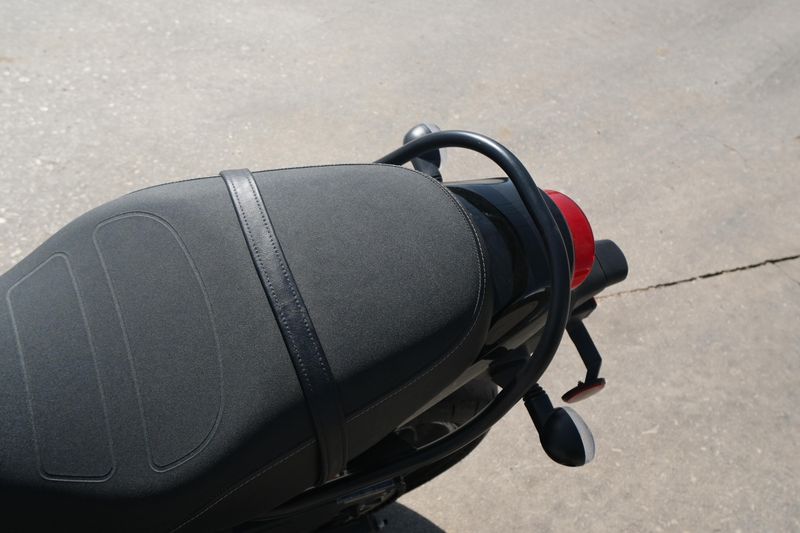 2023 Kawasaki Z650RS METALLIC MOONDUST GRAY AND EBONY Image 10