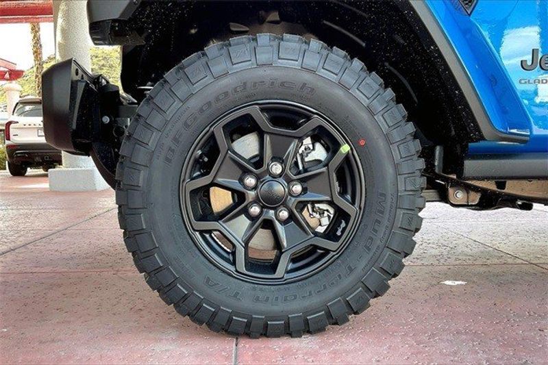2023 Jeep Gladiator Willys 4x4Image 10