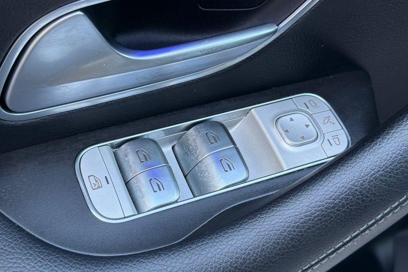 Used 2024 Mercedes-Benz GLE 350Image 12