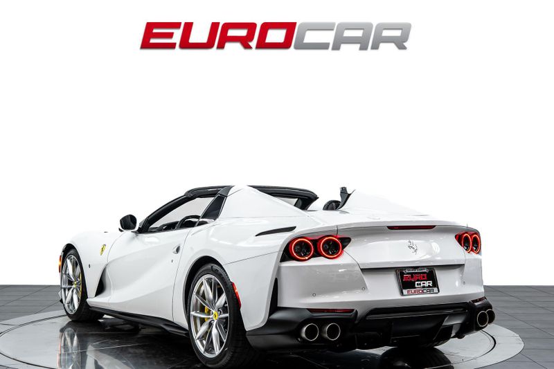 2022 Ferrari 812 GTS *CARBON STEERING WHEEL * FRONT LIFT*Image 4