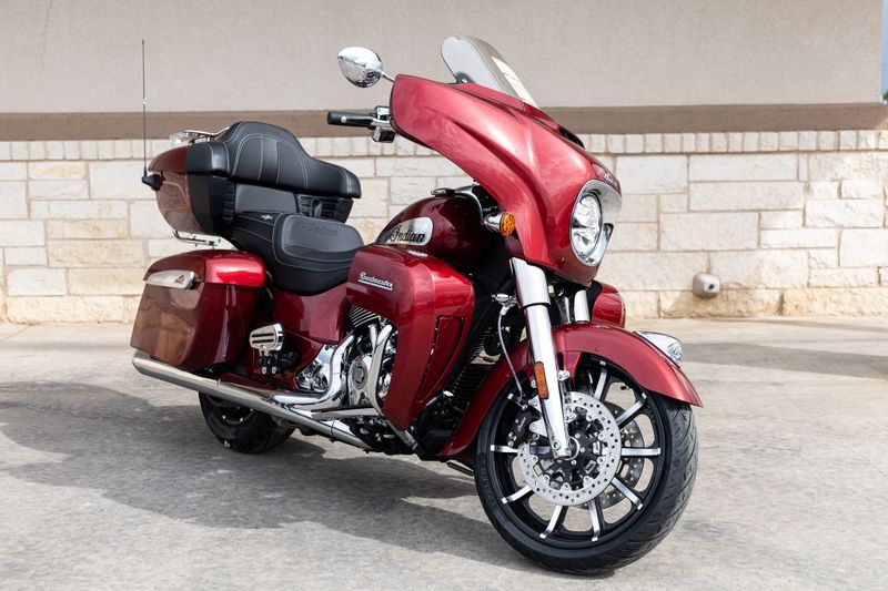 2023 INDIAN MOTORCYCLE ROADMASTER LIMITED STRYKER RED MTLC 49STImage 1