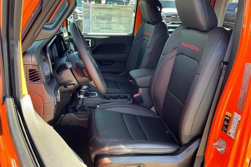 New 2025 Jeep Wrangler 4-door RubiconImage 8