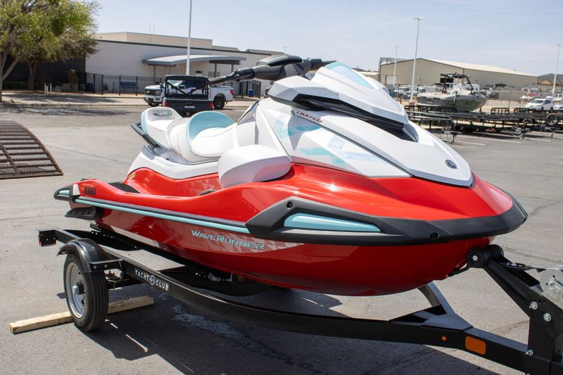 NEW 2025 YAMAHA VX LIMITED Image 4