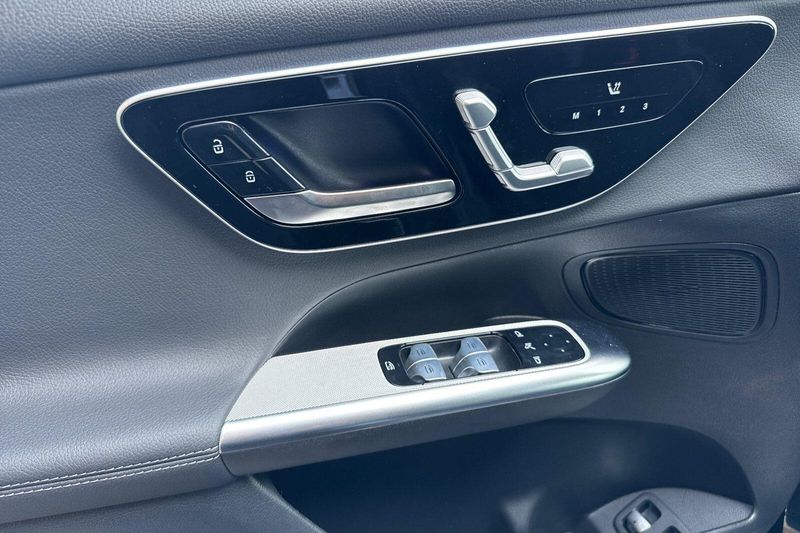 New 2026 Mercedes-Benz GLC-Class GLCGLC 350eImage 9