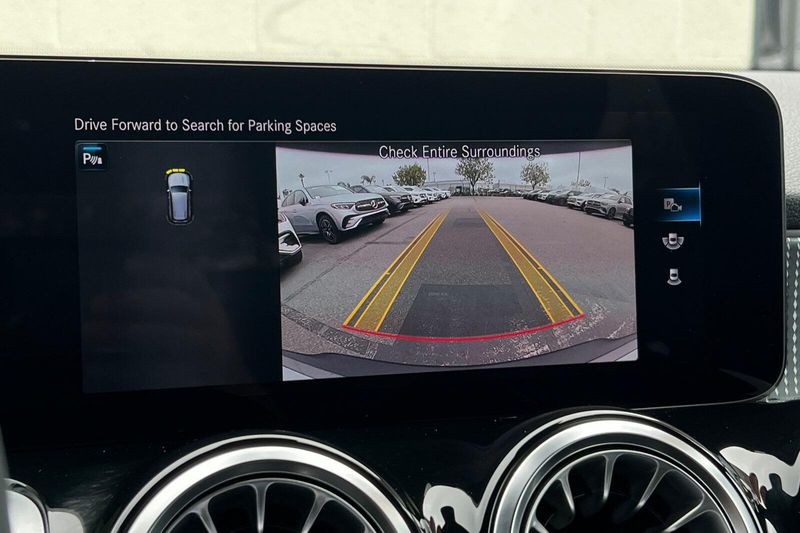 2023 Mercedes-Benz EQB 250+Image 23