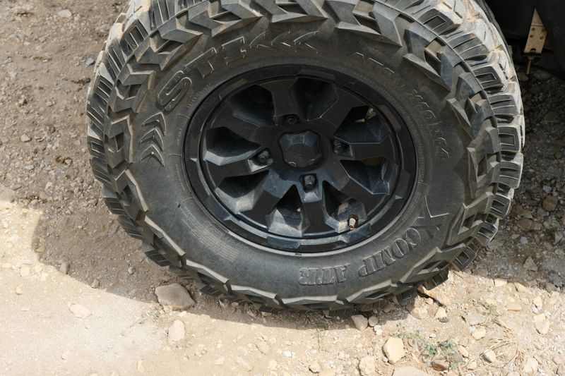 Used 2022 Can-Am DEFENDER LIMITED CAB HD10 GRAY Image 20