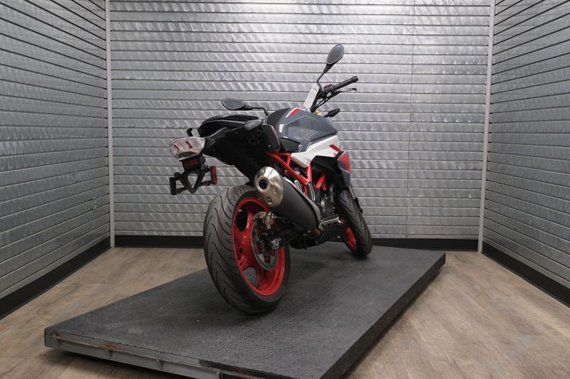 USED 2022 BMW G 310 R Image 3