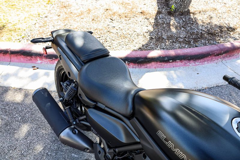 2025 Kawasaki ELIMINATOR ABS  METALLIC FLAT SPARK BLACK Image 15