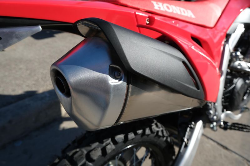 2025 Honda CRF450L REDImage 16