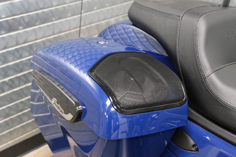 NEW 2025 INDIAN MOTORCYCLE CHALLENGER DARK HORSE Image 18