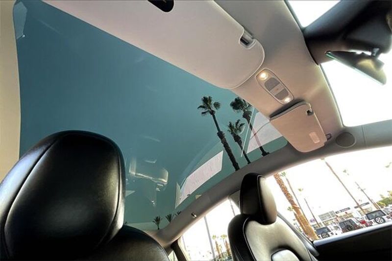 2024 Tesla Model Y PerformanceImage 29