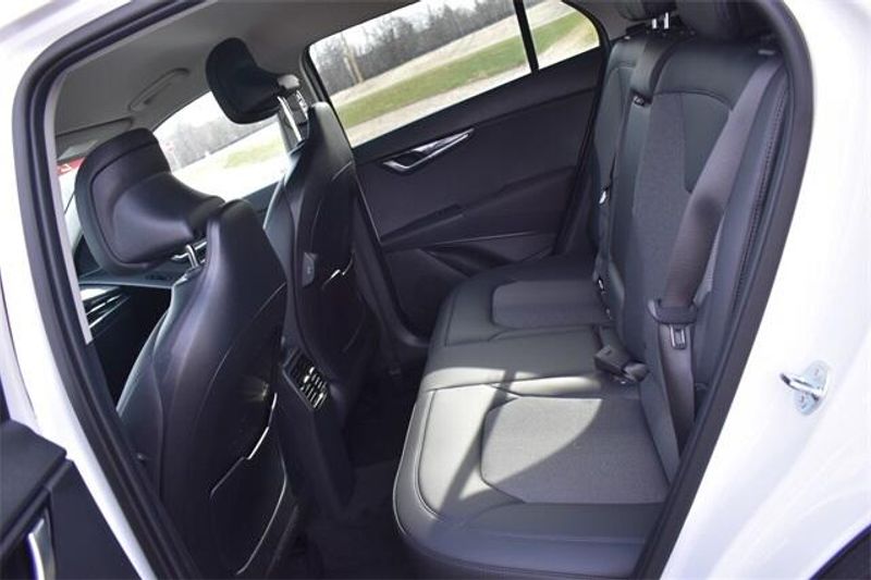 2025 Kia Niro EXImage 17