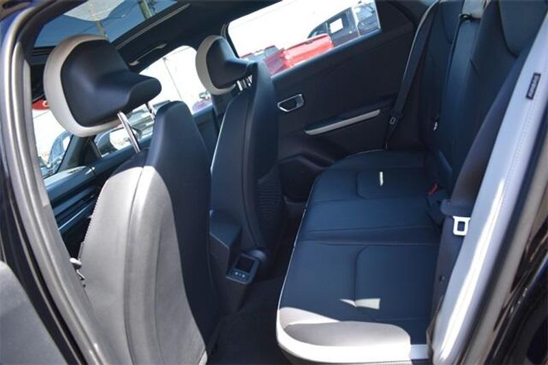 2025 Kia K4 GT-LineImage 17