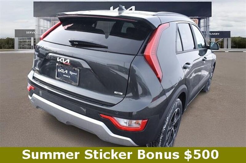 2025 Kia Niro EXImage 3