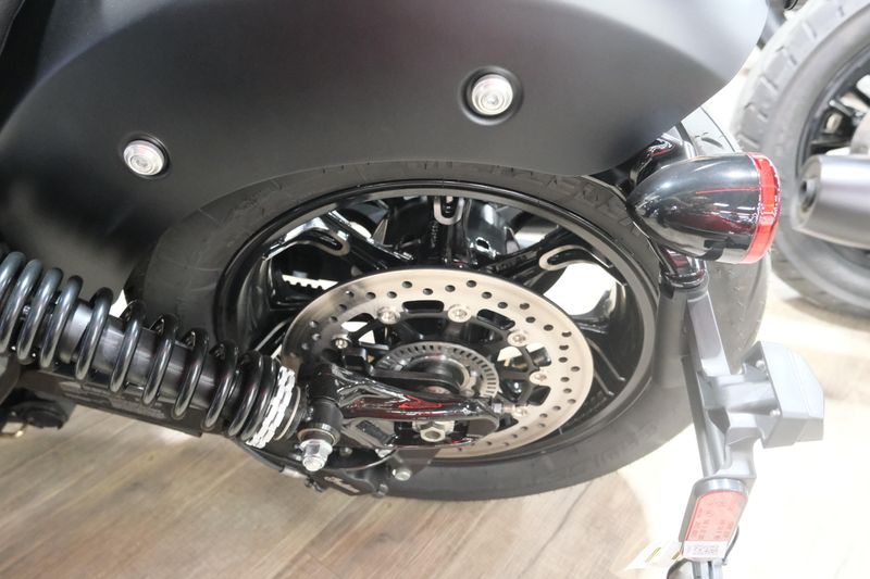 NEW 2025 INDIAN MOTORCYCLE CHIEF DARK HORSE  Family PowerSports (877) 886-1997 familypowersports.com 