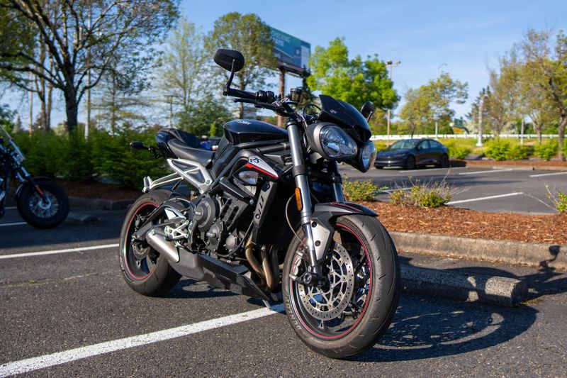 2018 Triumph Street Triple RS 