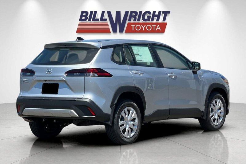 New 2026 Toyota Corolla Cross LImage 3
