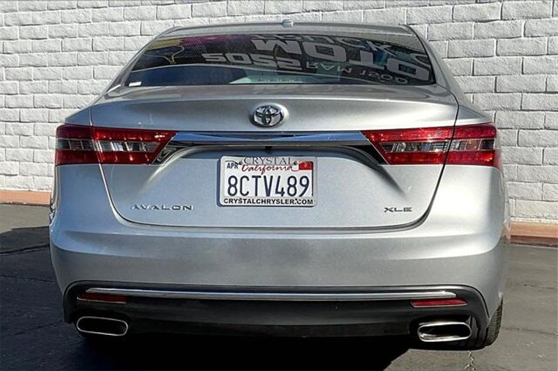 2018 Toyota Avalon XLE Premium photo 3