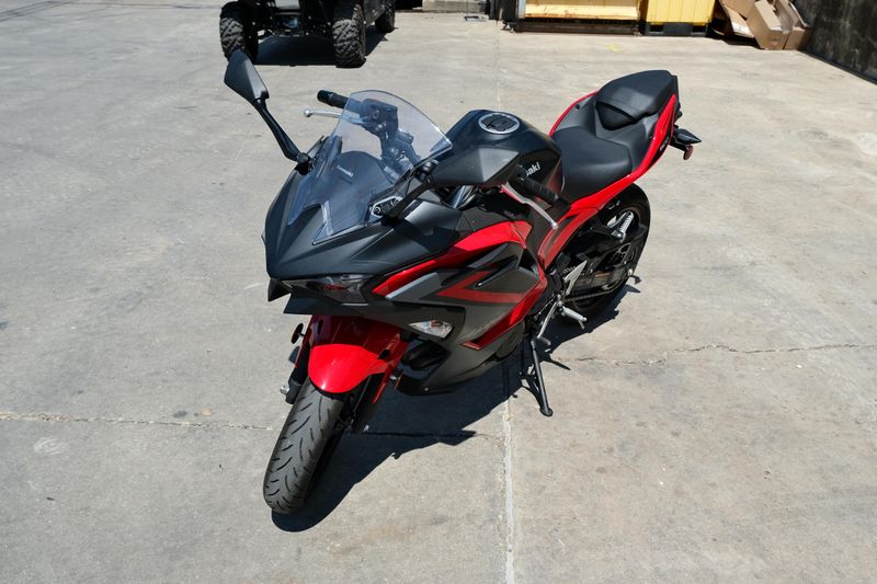 USED 2025 KAWASAKI NINJA 500 ABS Image 7
