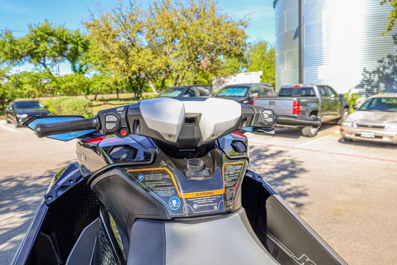 NEW 2026 KAWASAKI JET SKI ULTRA 310LX Image 6
