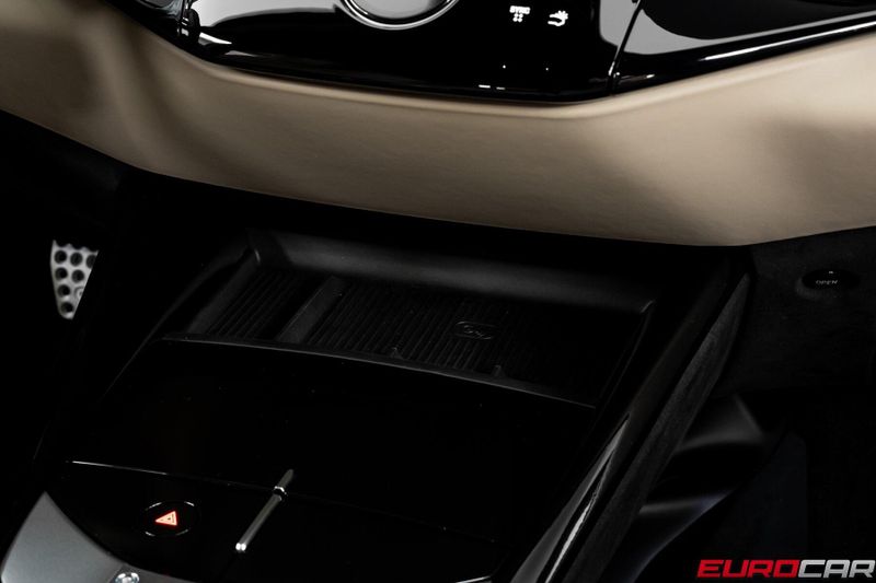 Used 2024 Ferrari Purosangue *SPECIAL FACTORY PAINT * PASSENGER DISPLAY*Image 38