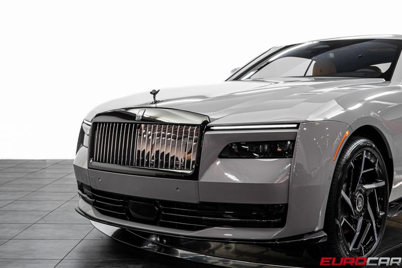 2025 Rolls-Royce Spectre Black Badge *ENHANCEMENT PACKAGE*Image 13
