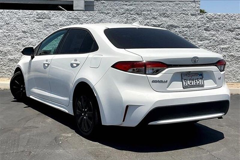 Used 2021 Toyota Corolla LEImage 10