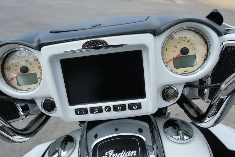 USED 2019 INDIAN MOTORCYCLE ROADMASTER Image 19