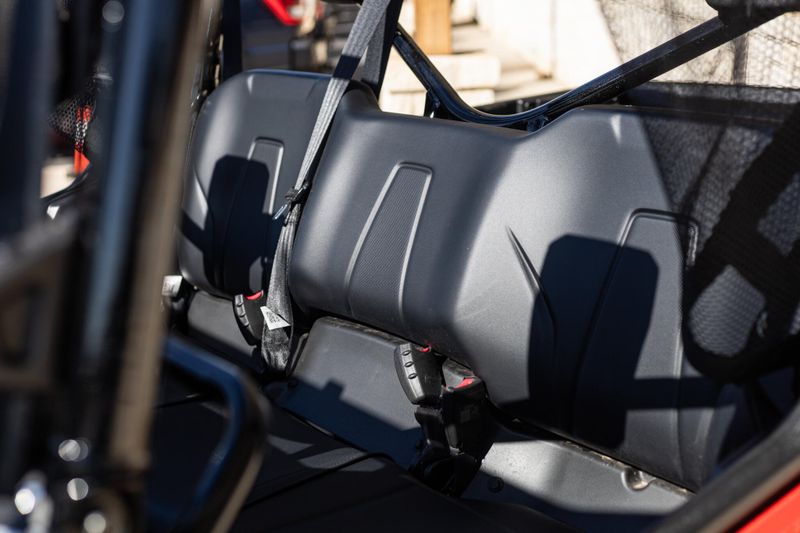 2025 Honda PIONEER 10006 DELUXE CREW Image 15