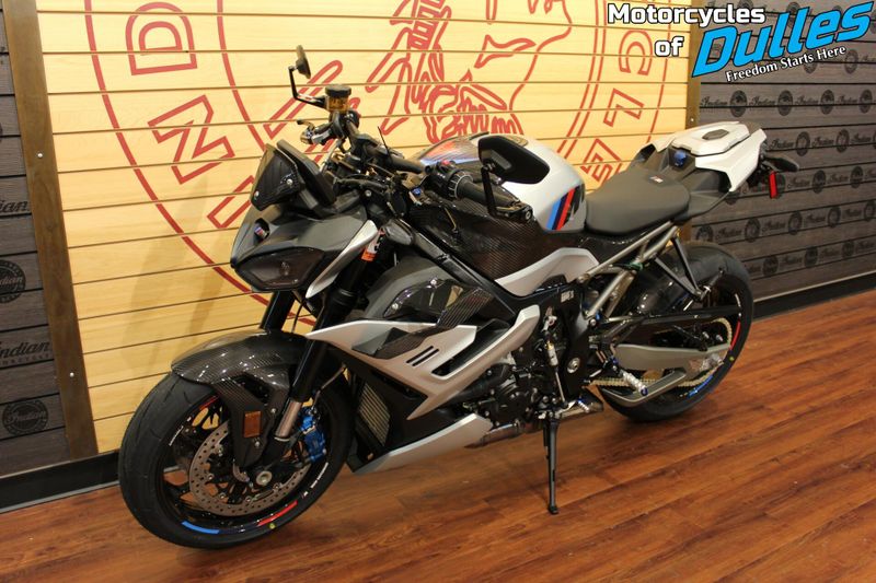 2025 BMW M1000R Image 4