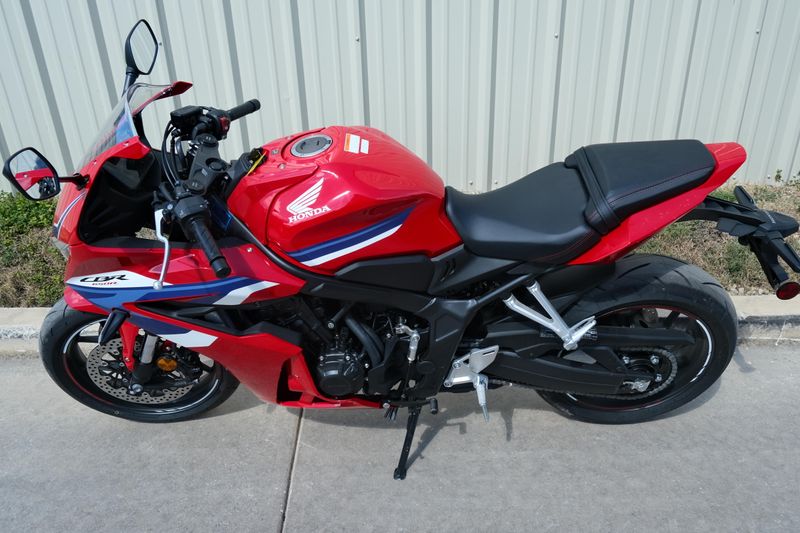 NEW 2025 HONDA CBR650R ECLUTCH Image 6