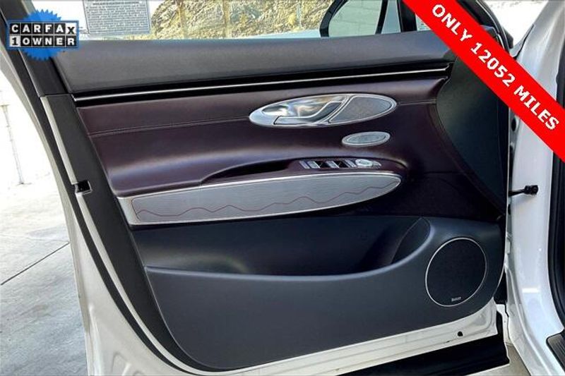 Used 2023 Genesis GV70 2.5T AdvancedImage 22