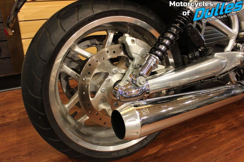 2012 Harley-Davidson VRSC  V-Rod 10 Anniversary Edition Image 16