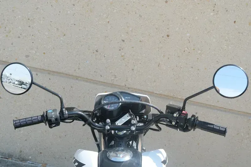 NEW 2025 HONDA XR150L Image 20