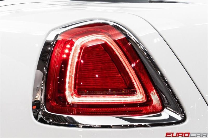 Used 2018 Rolls-Royce Dawn *BESPOKE INTERIOR * IMMACULATE CONDITION*Image 19