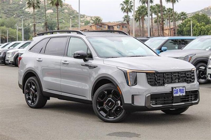 New 2025 Kia Sorento X-Line EXImage 2