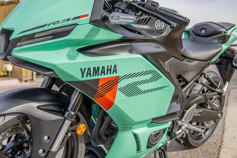 NEW 2026 YAMAHA YZFR3 ABS Image 11