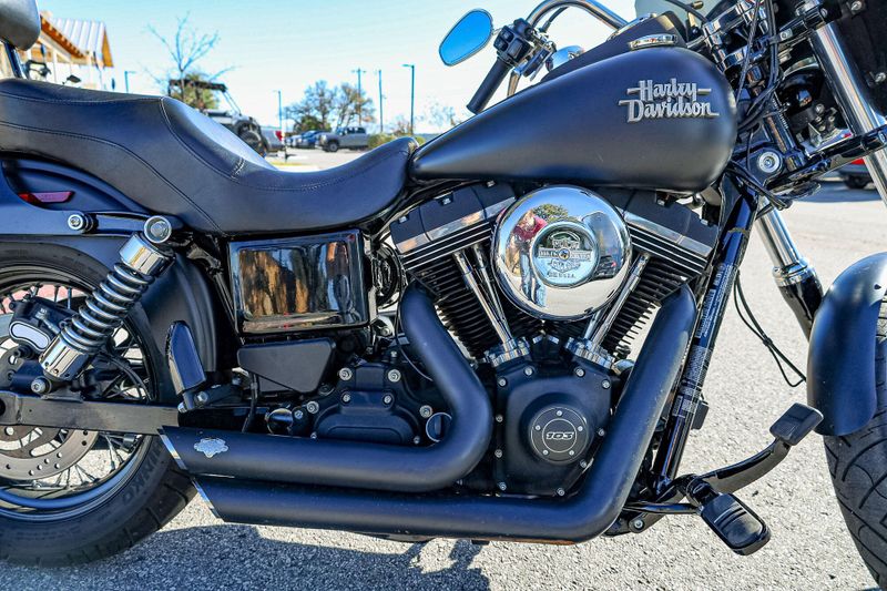 2017 HARLEY DYNA STREET BOBImage 11