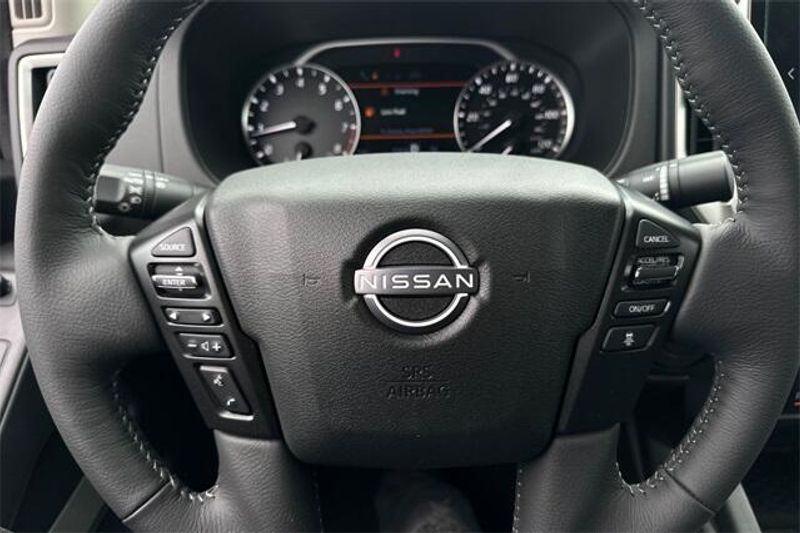 New 2025 Nissan Frontier SVImage 19