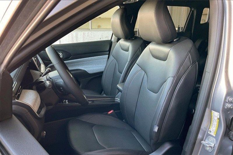 2023 Jeep Compass Latitude Lux 4x4Image 8