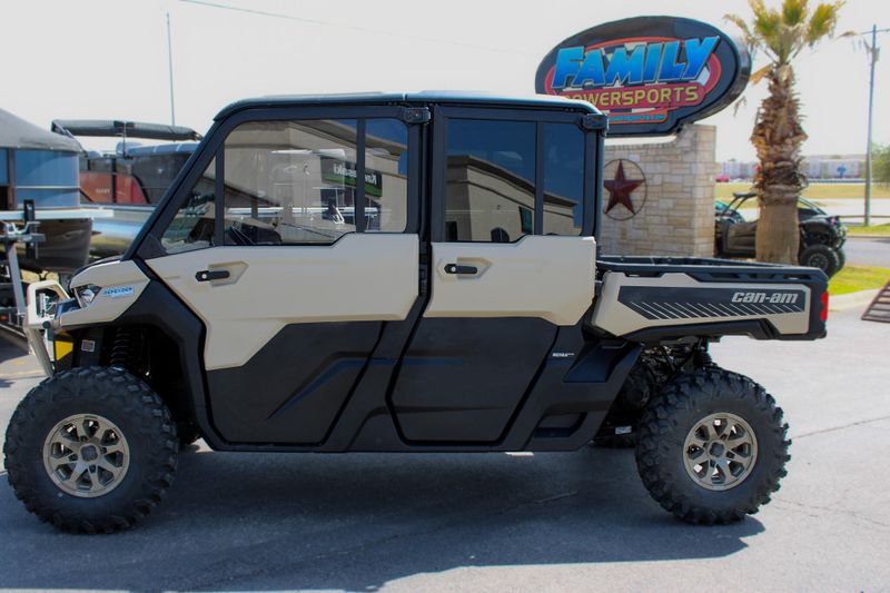 2025 Can-Am DEFENDER MAX LIMITED CAB HD10 DESERT TAN AND STEALTH BLACK Image 8