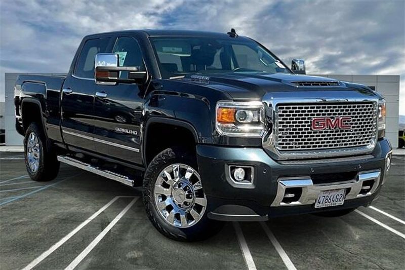 Used 2017 GMC Sierra 2500HD DenaliImage 12
