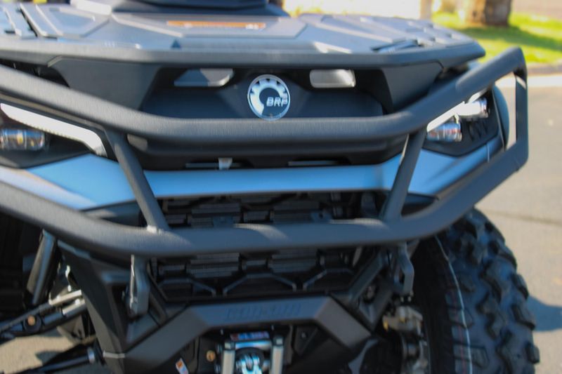 NEW 2025 CAN-AM OUTLANDER MAX XT 1000R Image 12