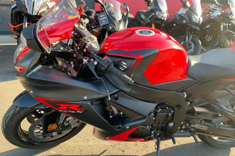 Used 2016 Suzuki GSX-R600L6 CA Image 11
